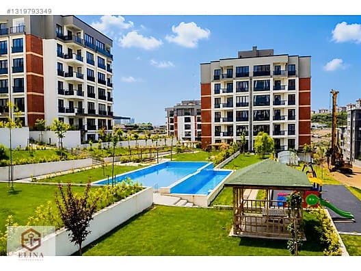 RESİTAL BAHÇEŞEHİR'DE BALKONLU EBV BANYOLU 2+1 BÜYÜK TİP DAİRE